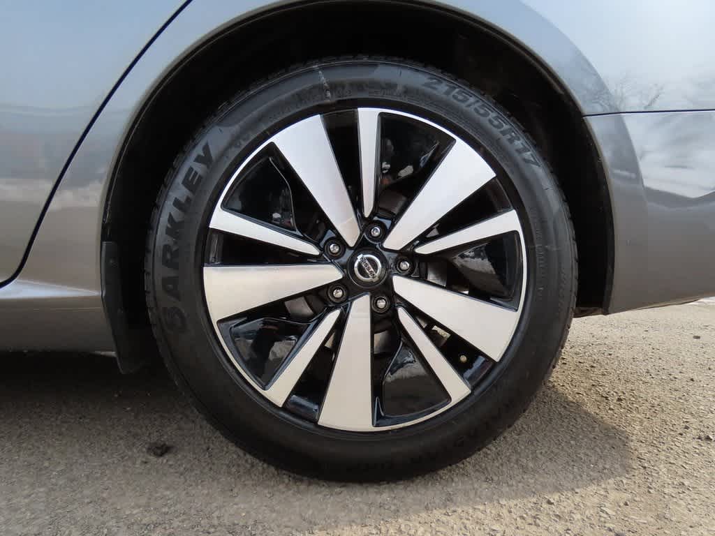 Thumbnail: 2022 Nissan Altima - 9