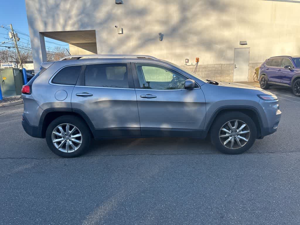 Thumbnail: 2015 Jeep Cherokee - 8