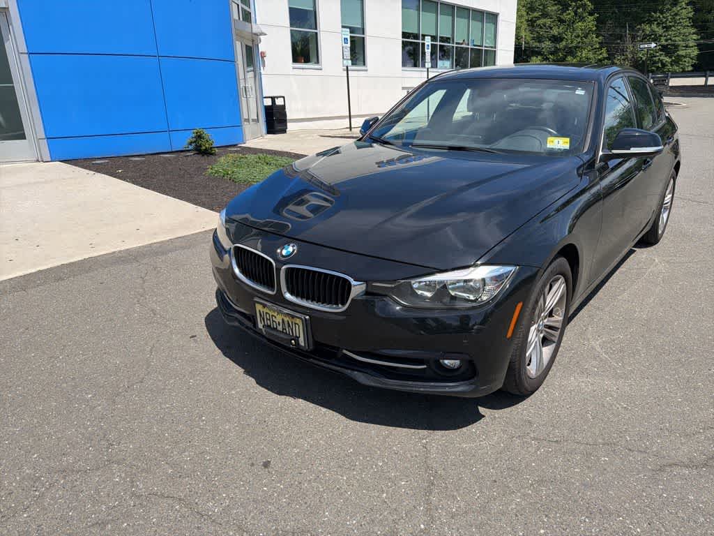 Thumbnail: 2016 BMW 3 Series - 29