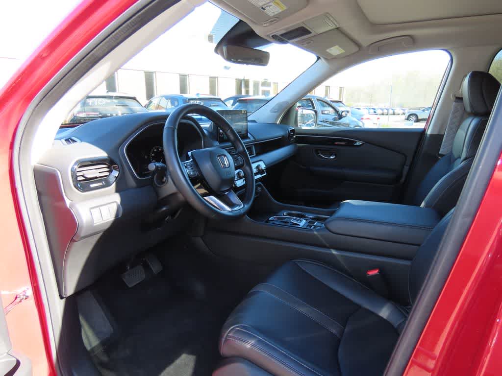 Thumbnail: 2023 Honda Pilot - 2