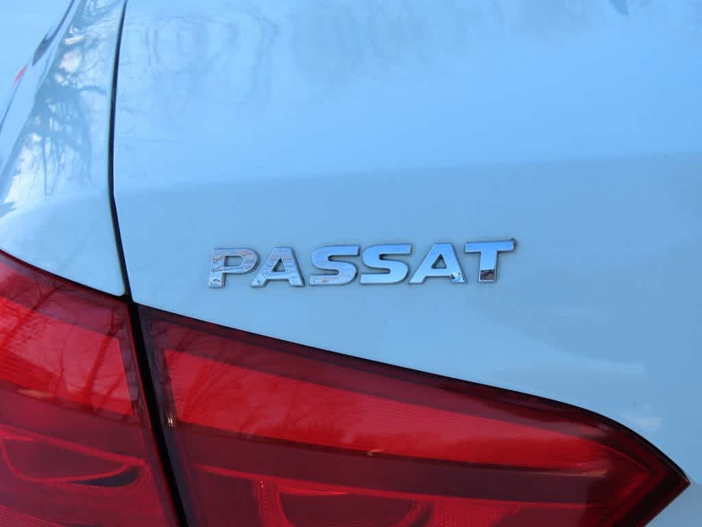 Thumbnail: 2014 Volkswagen Passat - 7