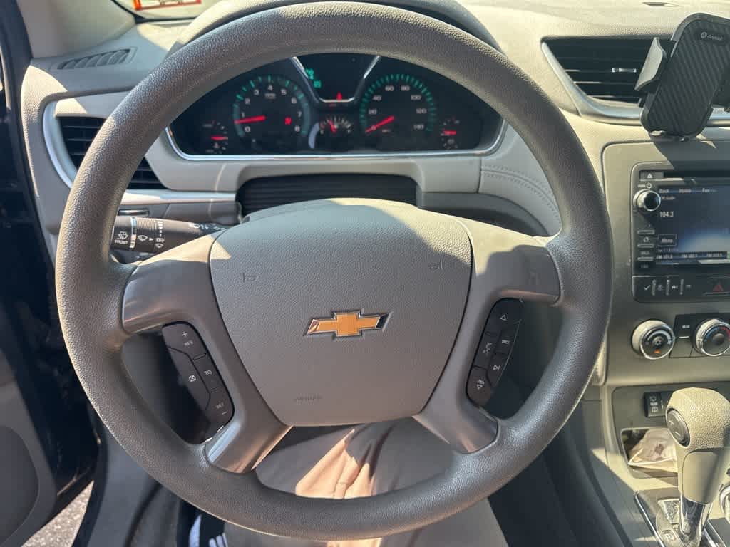 Thumbnail: 2014 Chevrolet Traverse - 18