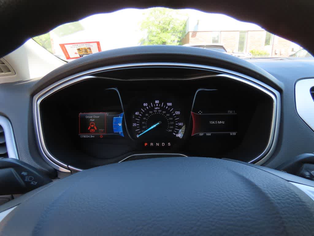 Thumbnail: 2016 Ford Fusion - 22