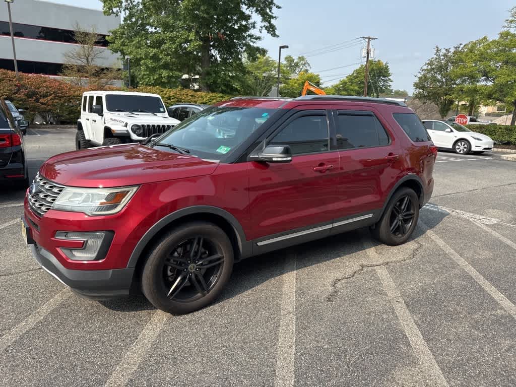 Thumbnail: 2016 Ford Explorer - 2