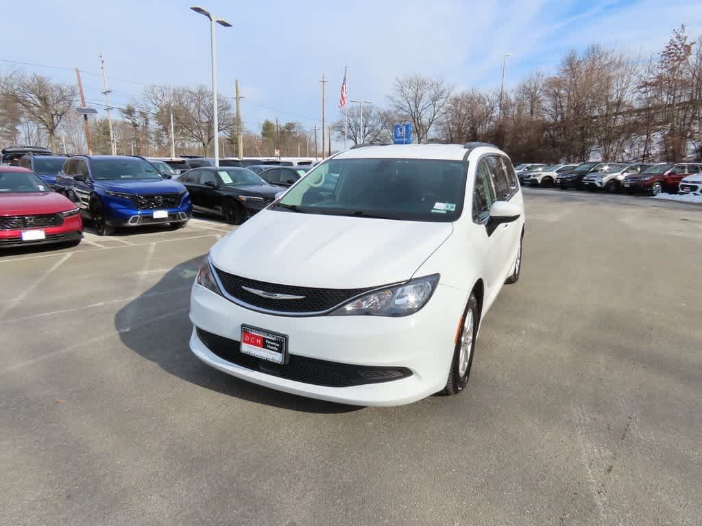 Thumbnail: 2021 Chrysler Voyager - 1