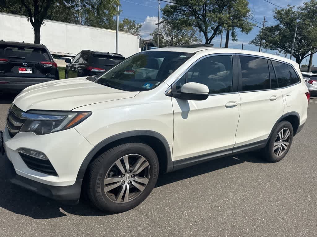 Thumbnail: 2016 Honda Pilot - 3