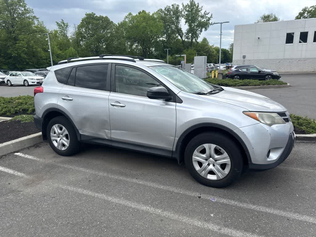 Thumbnail: 2013 Toyota RAV4 - 9