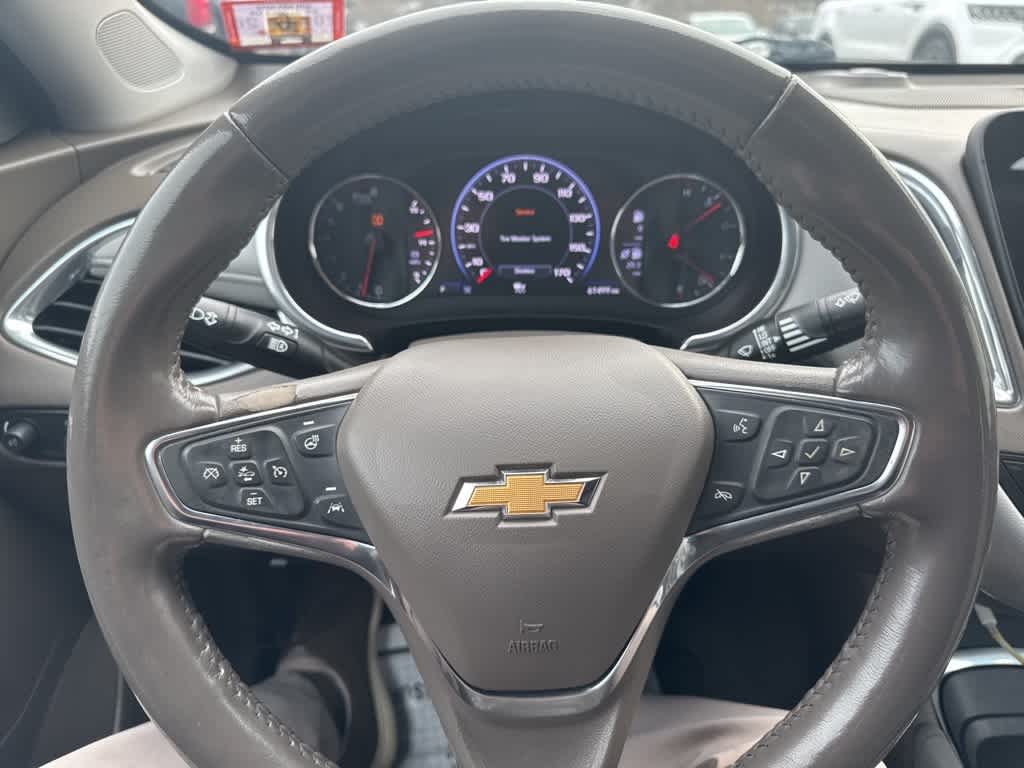 Thumbnail: 2019 Chevrolet Malibu - 13