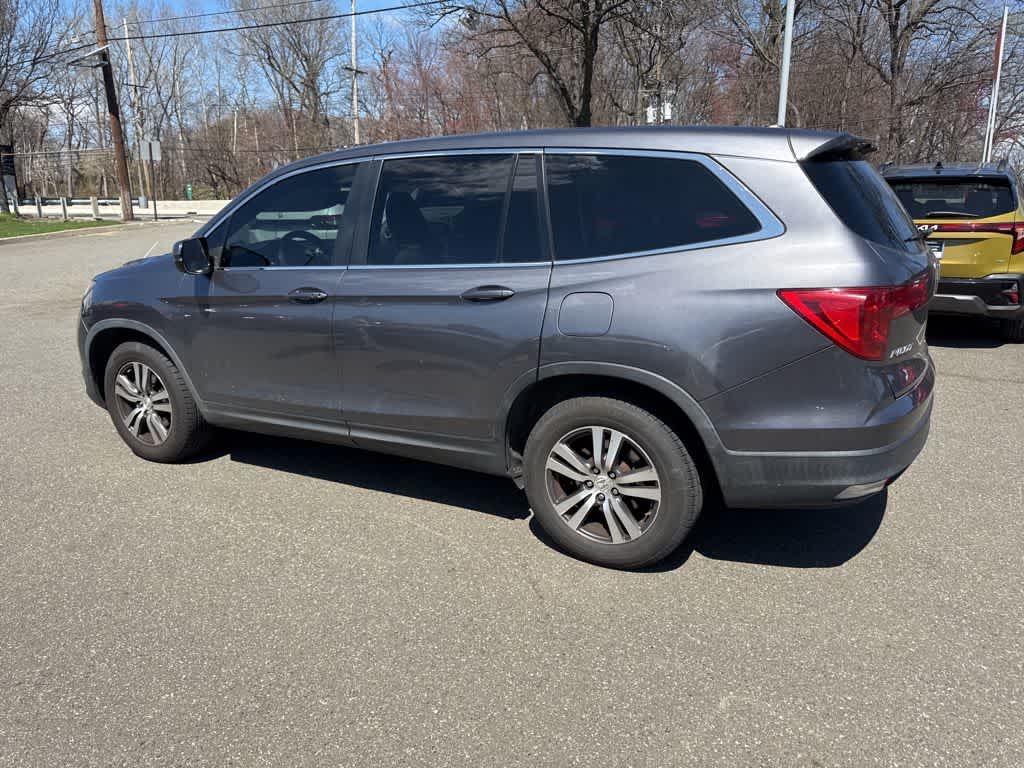 Thumbnail: 2018 Honda Pilot - 17