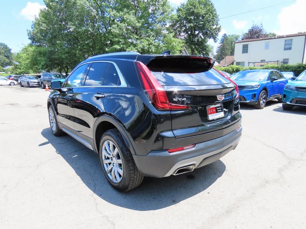 Thumbnail: 2023 Cadillac XT4 - 4