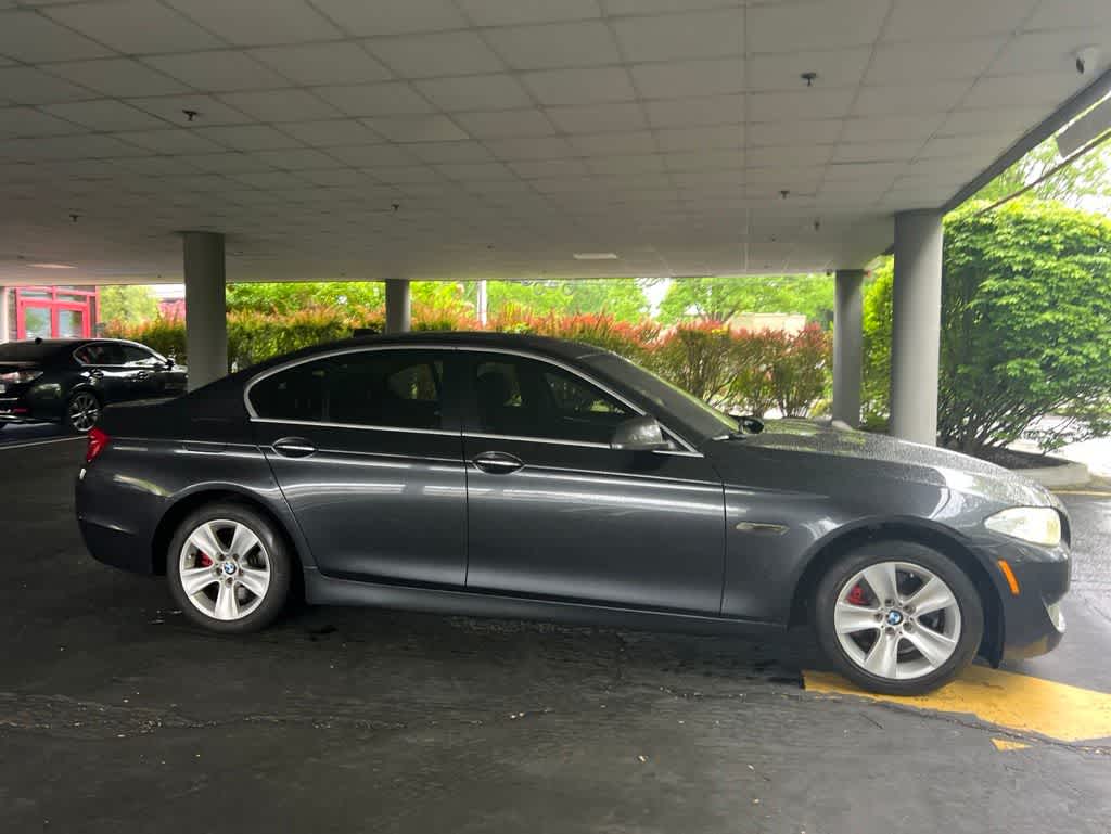 Thumbnail: 2013 BMW 5 Series - 16