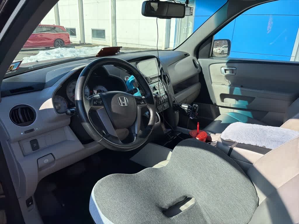 Thumbnail: 2011 Honda Pilot - 27