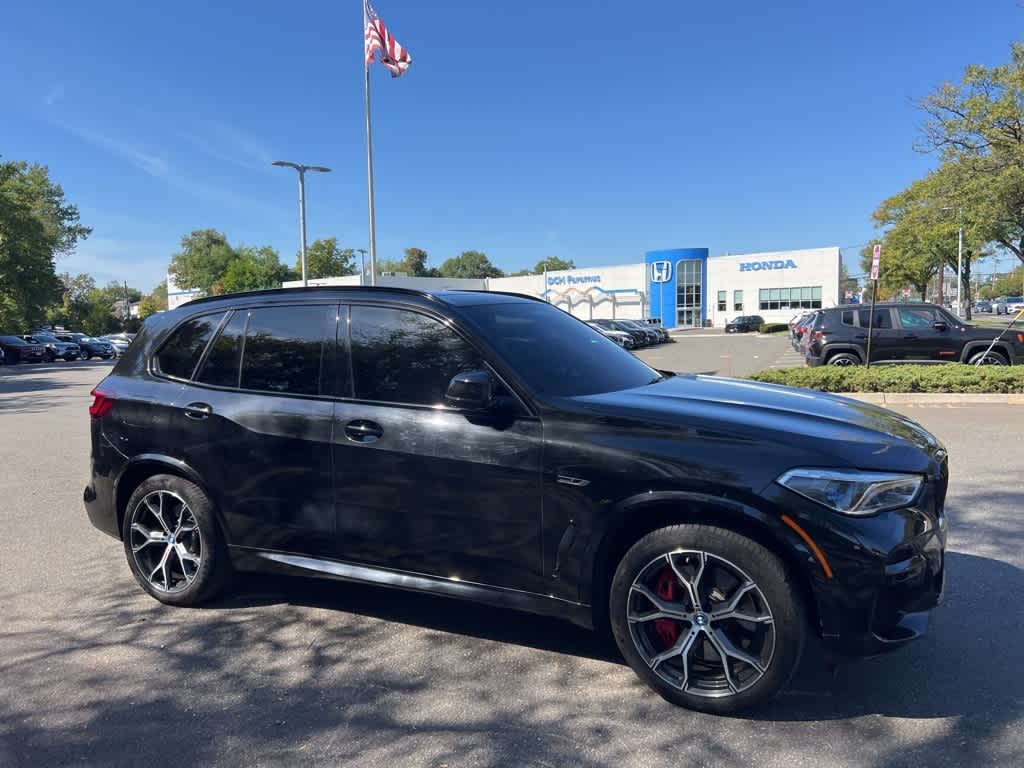 Thumbnail: 2022 BMW X5 - 9
