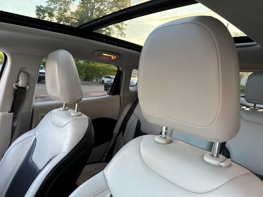 Thumbnail: 2021 Jeep Compass - 28