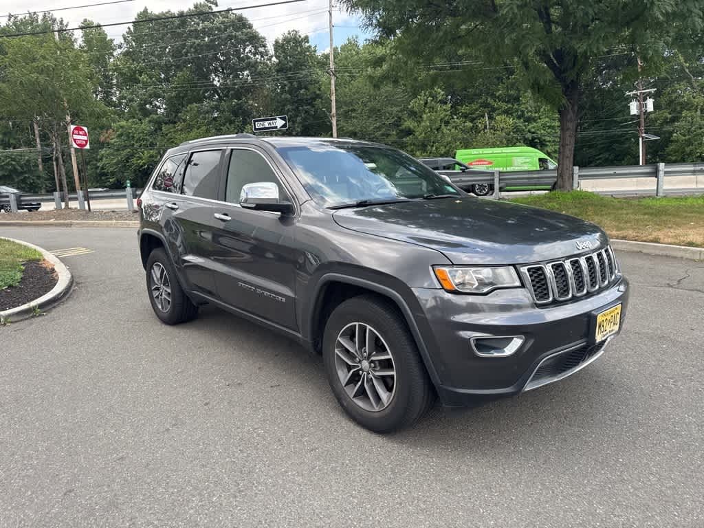 Thumbnail: 2018 Jeep Grand Cherokee - 18