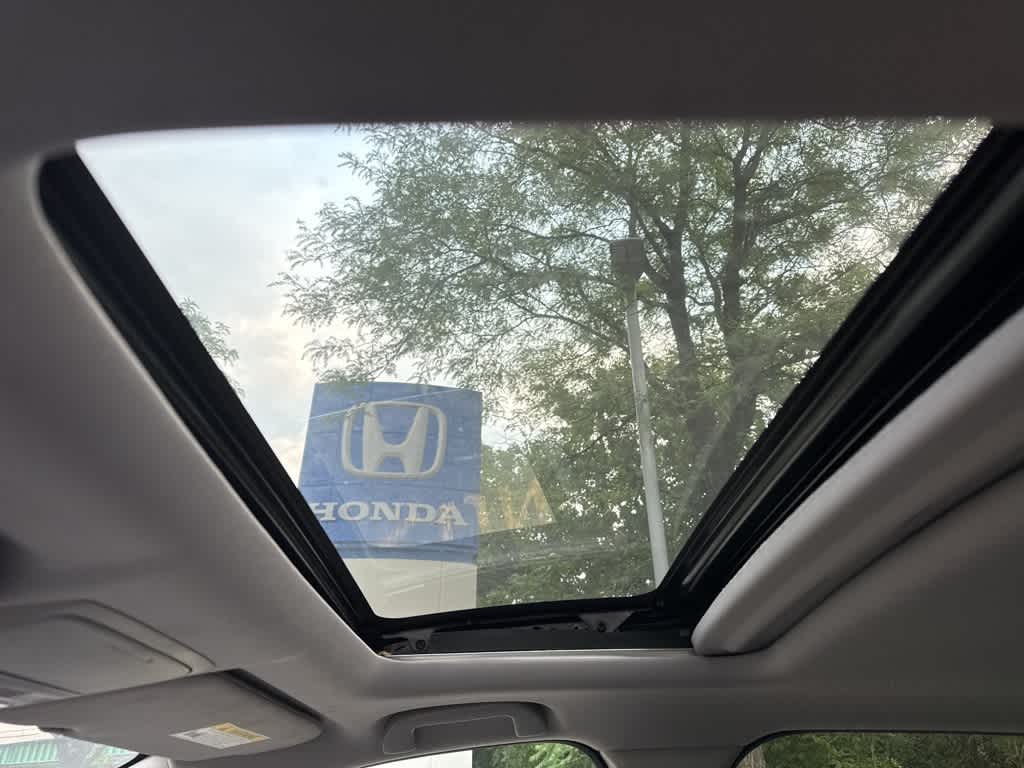 Thumbnail: 2019 Honda CR-V - 17
