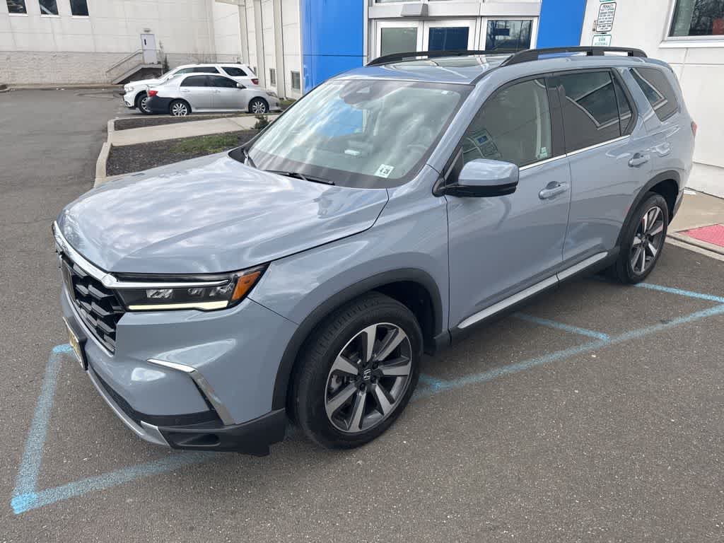 Thumbnail: 2023 Honda Pilot - 1