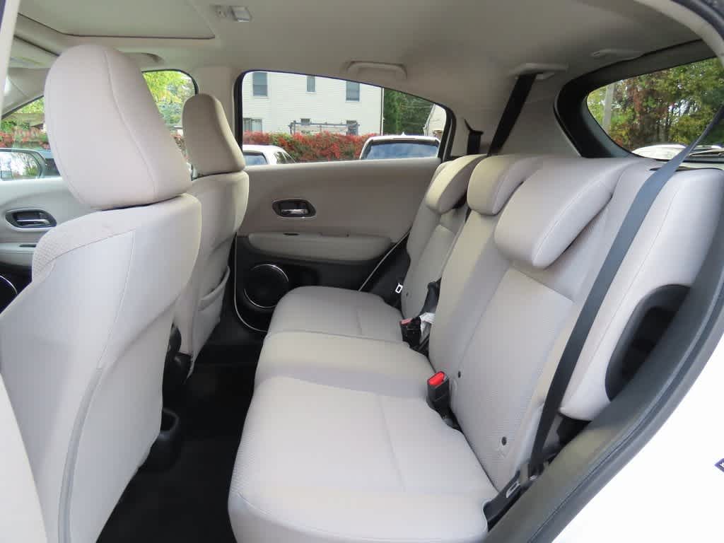 Thumbnail: 2016 Honda HR-V - 12