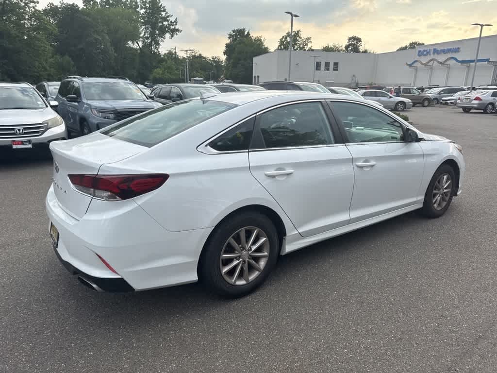 Thumbnail: 2019 Hyundai Sonata - 9