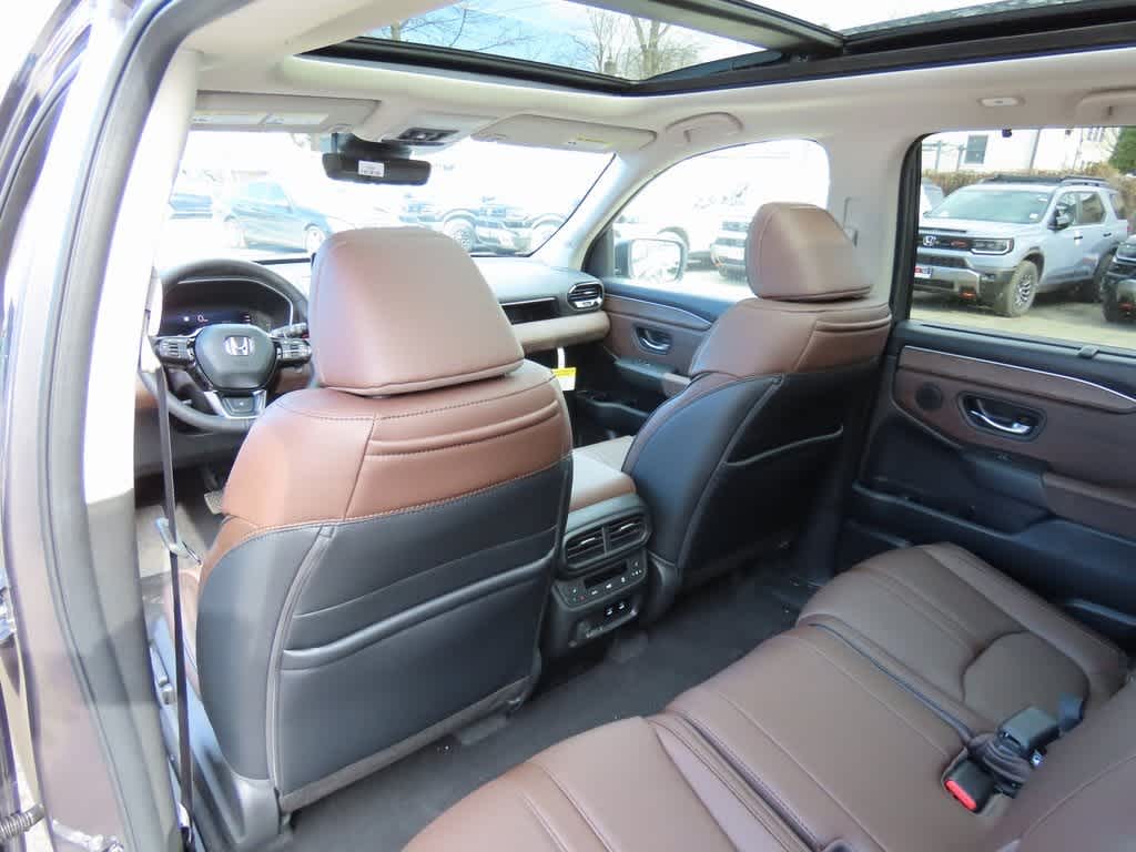 Thumbnail: 2026 Honda Pilot - 17