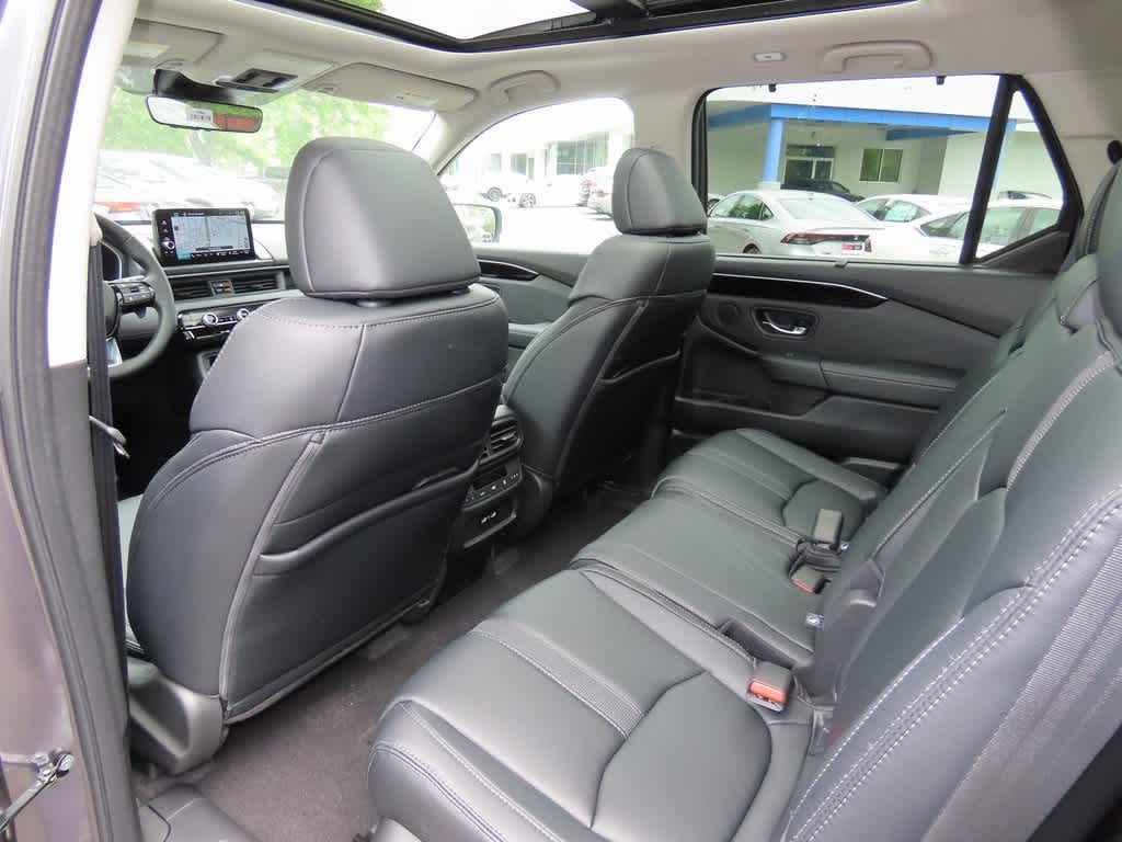 2025 Honda Pilot Touring 15