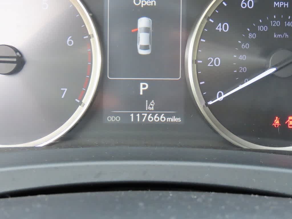 Thumbnail: 2019 Lexus IS - 24