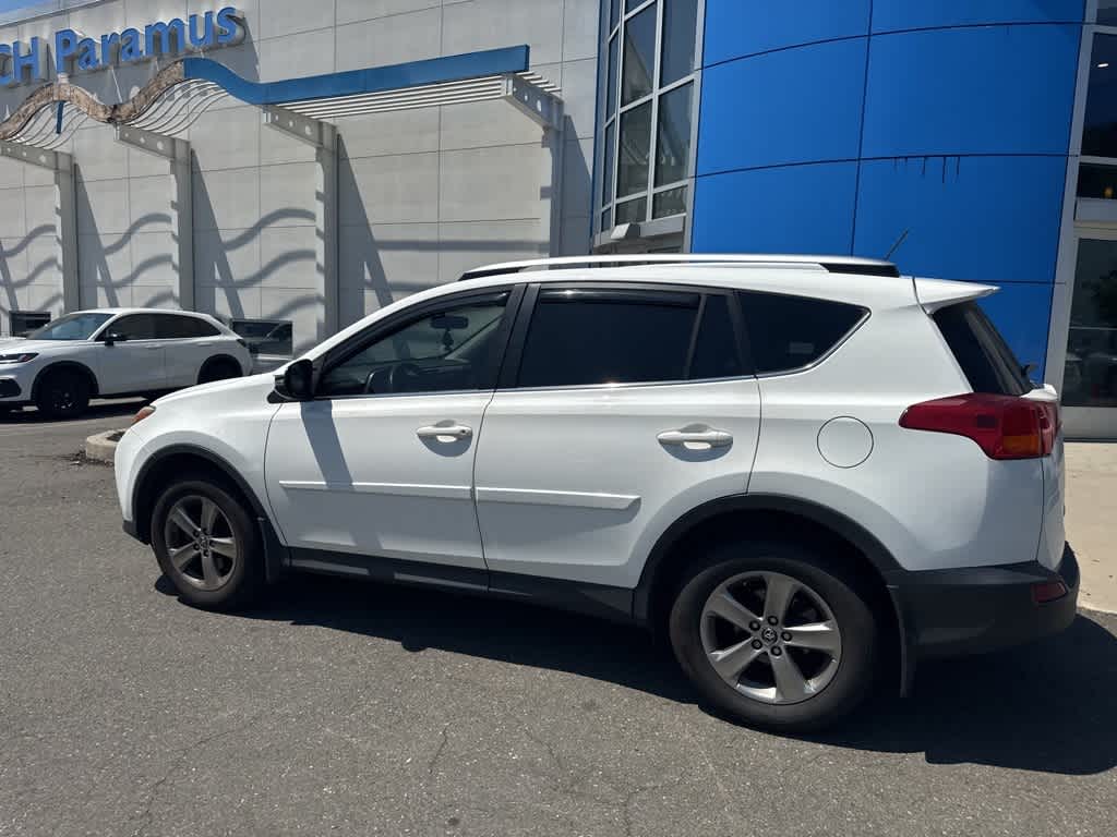 Thumbnail: 2015 Toyota RAV4 - 8