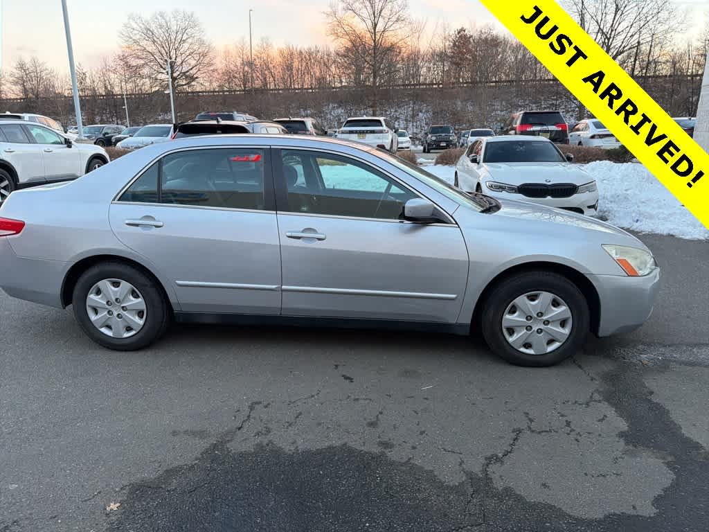 Thumbnail: 2004 Honda Accord - 19