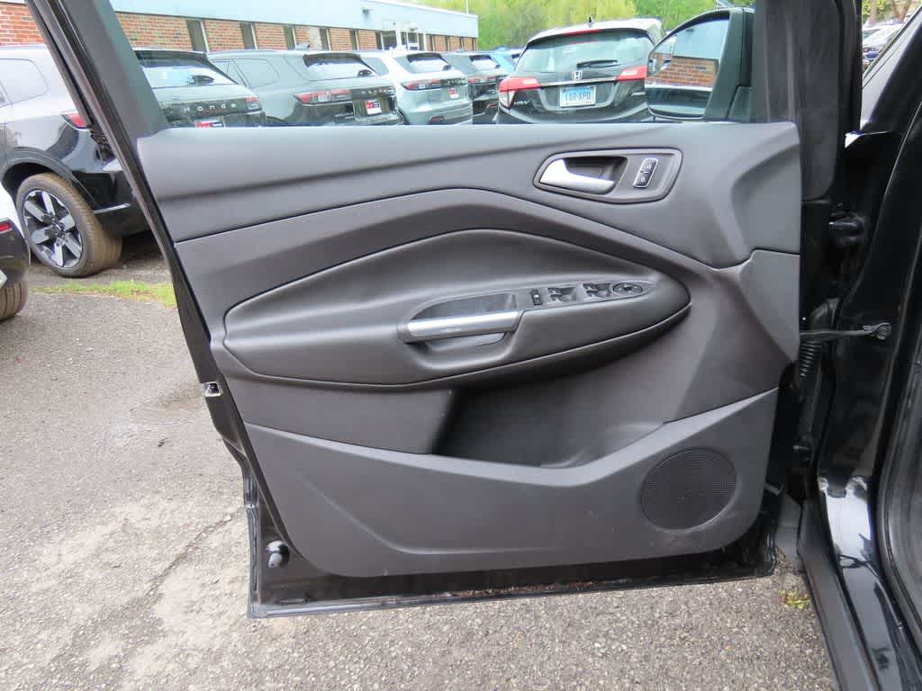 Thumbnail: 2014 Ford Escape - 16