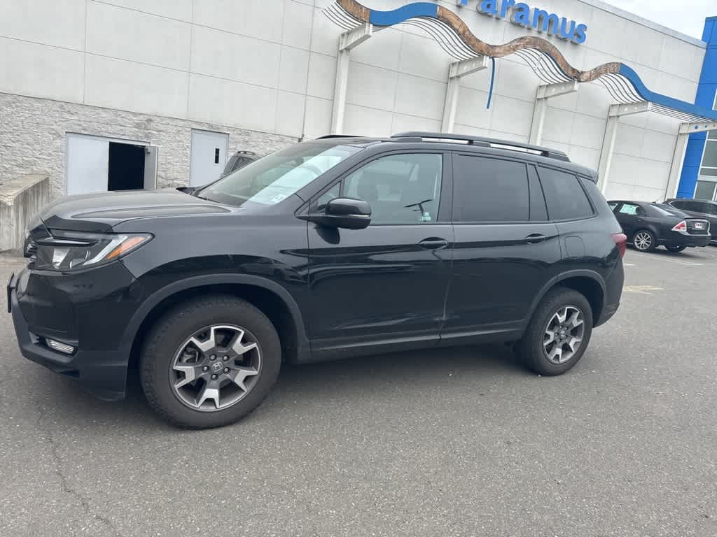 Thumbnail: 2022 Honda Passport - 3