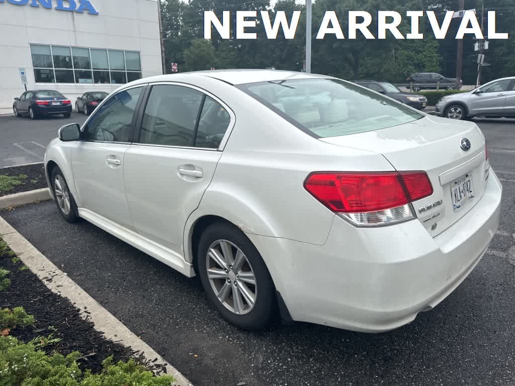 Thumbnail: 2010 Subaru Legacy - 7