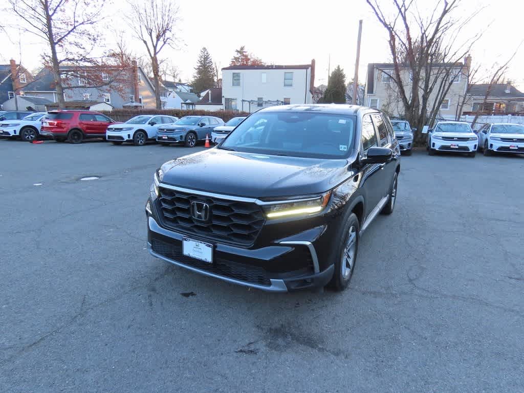 Thumbnail: 2023 Honda Pilot - 1