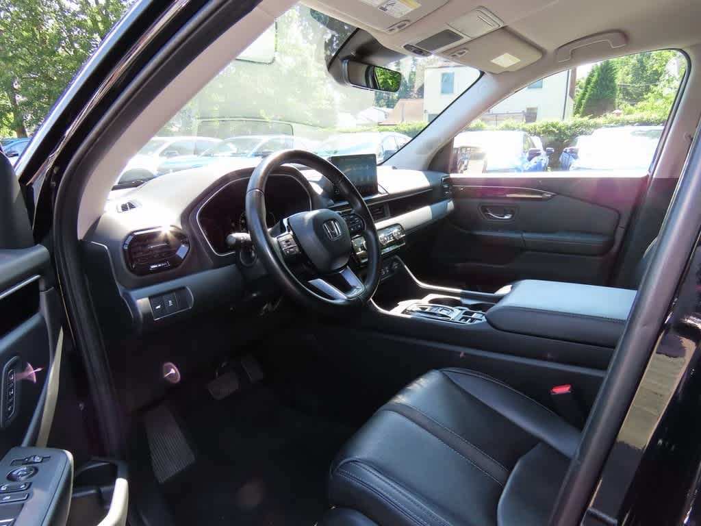 Thumbnail: 2023 Honda Pilot - 2