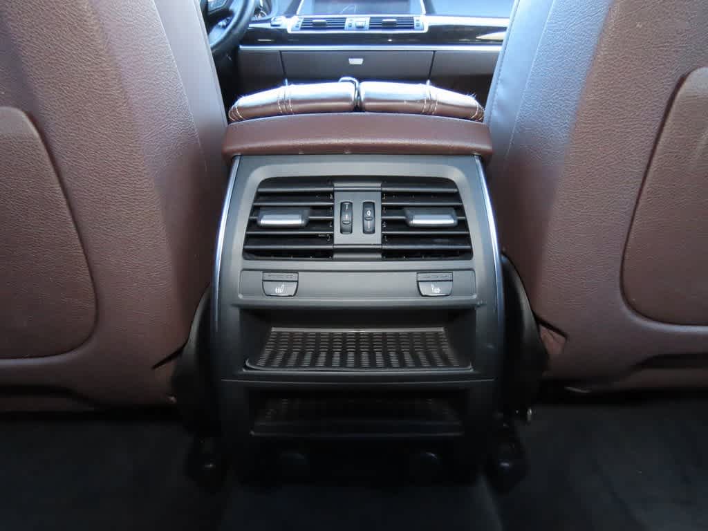 Thumbnail: 2015 BMW 5 Series - 24