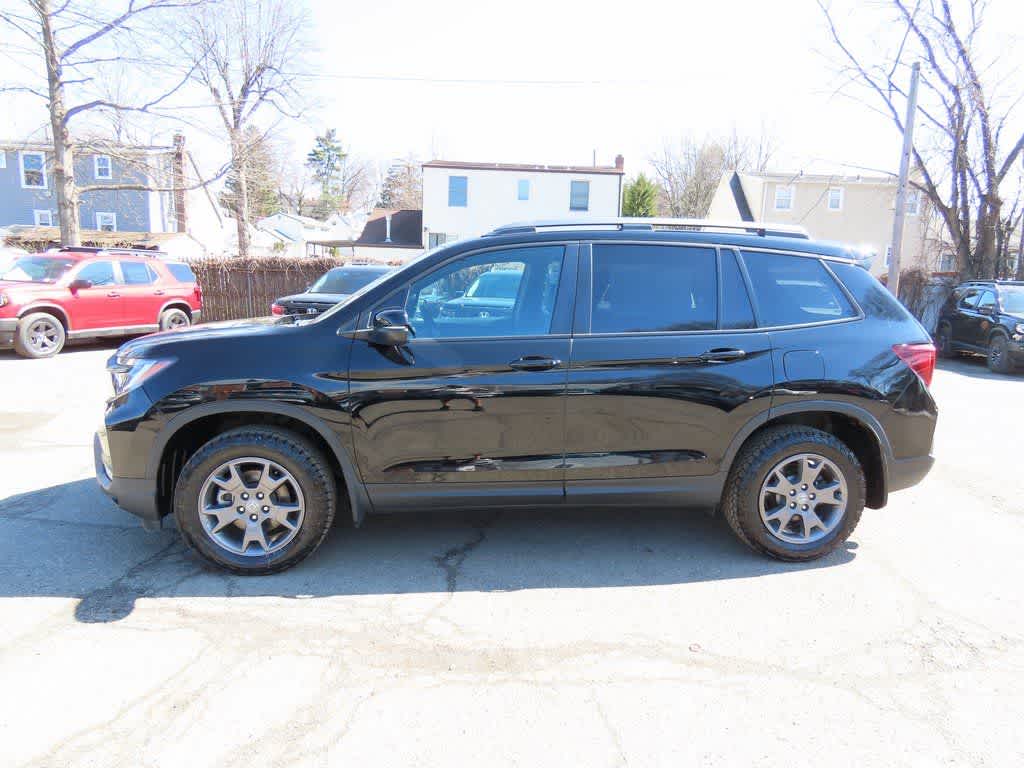 Thumbnail: 2024 Honda Passport - 3