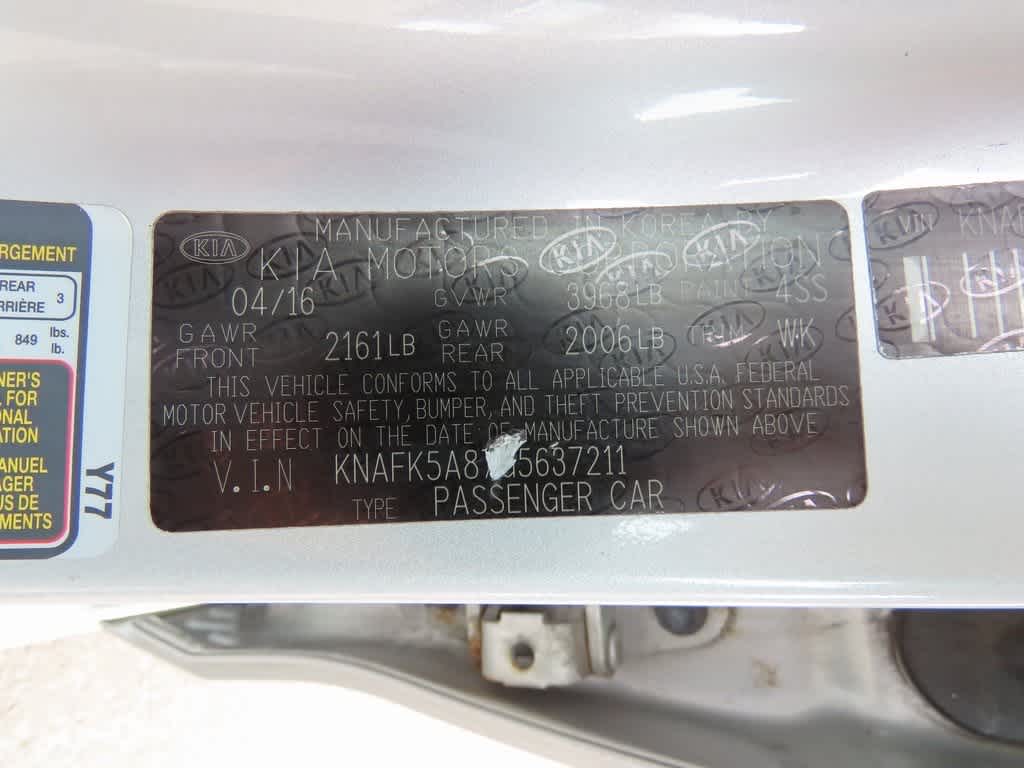 Thumbnail: 2016 Kia Forte - 25