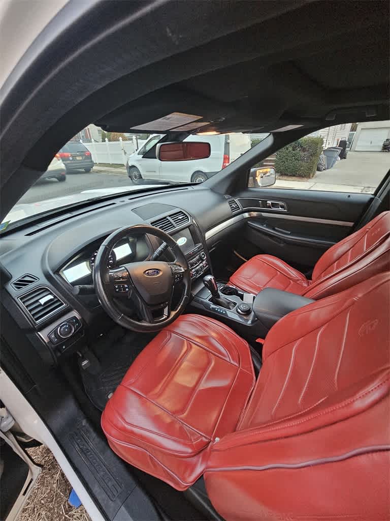 Thumbnail: 2018 Ford Explorer - 23