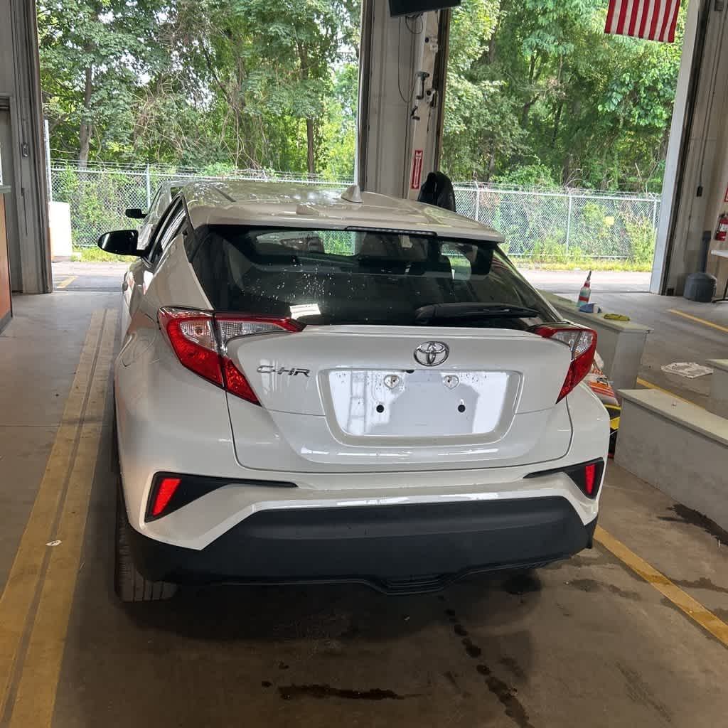 Thumbnail: 2021 Toyota C-HR - 4
