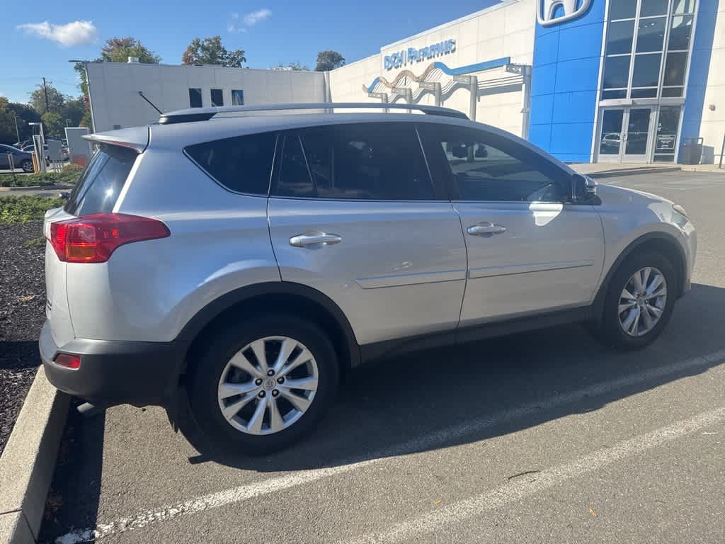Thumbnail: 2015 Toyota RAV4 - 13