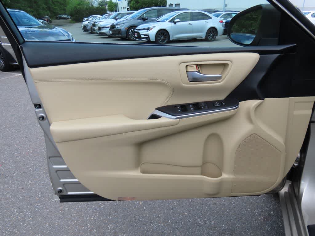 Thumbnail: 2015 Toyota Camry - 15