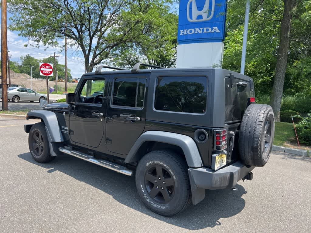 Thumbnail: 2016 Jeep Wrangler - 11