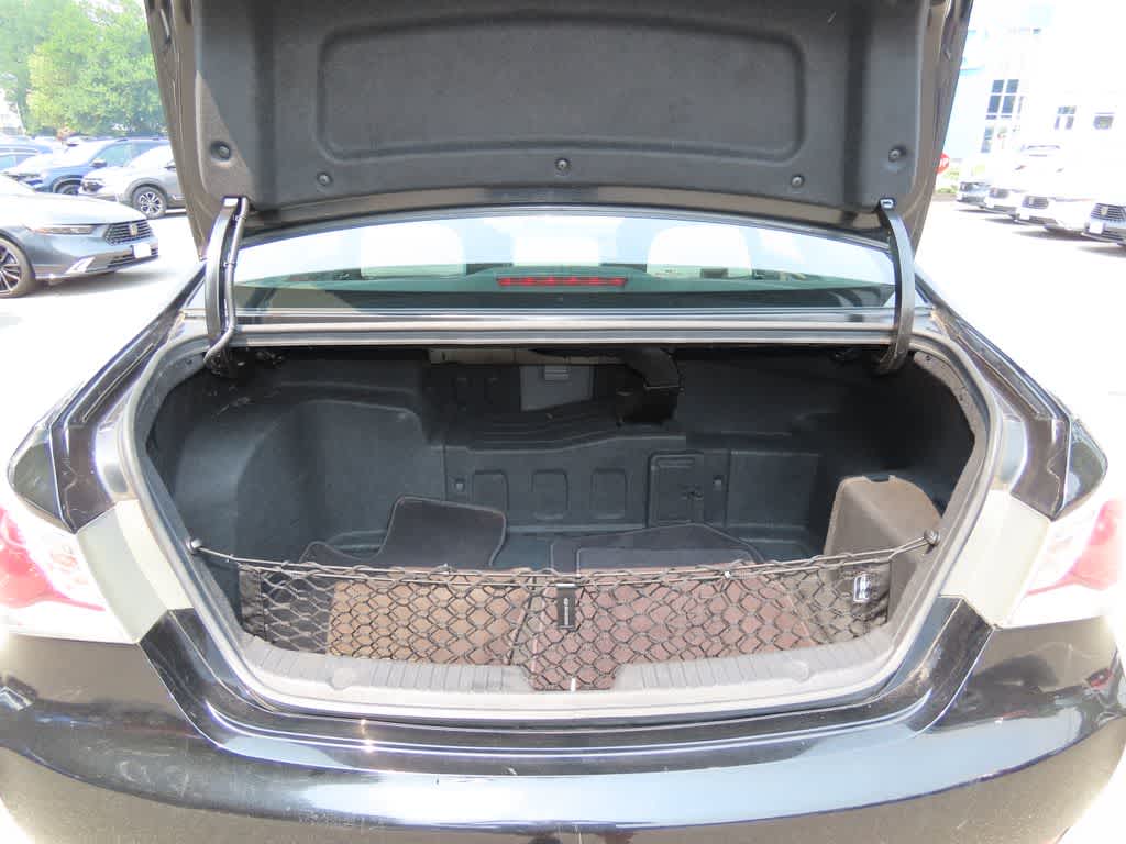 Thumbnail: 2011 Hyundai Sonata - 11
