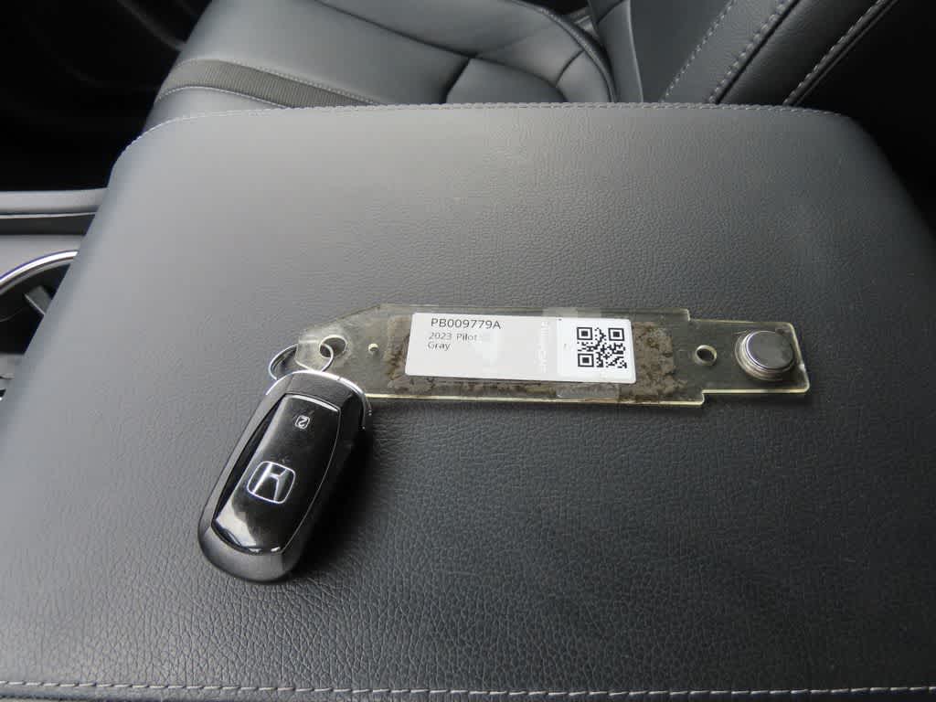 Thumbnail: 2023 Honda Pilot - 32