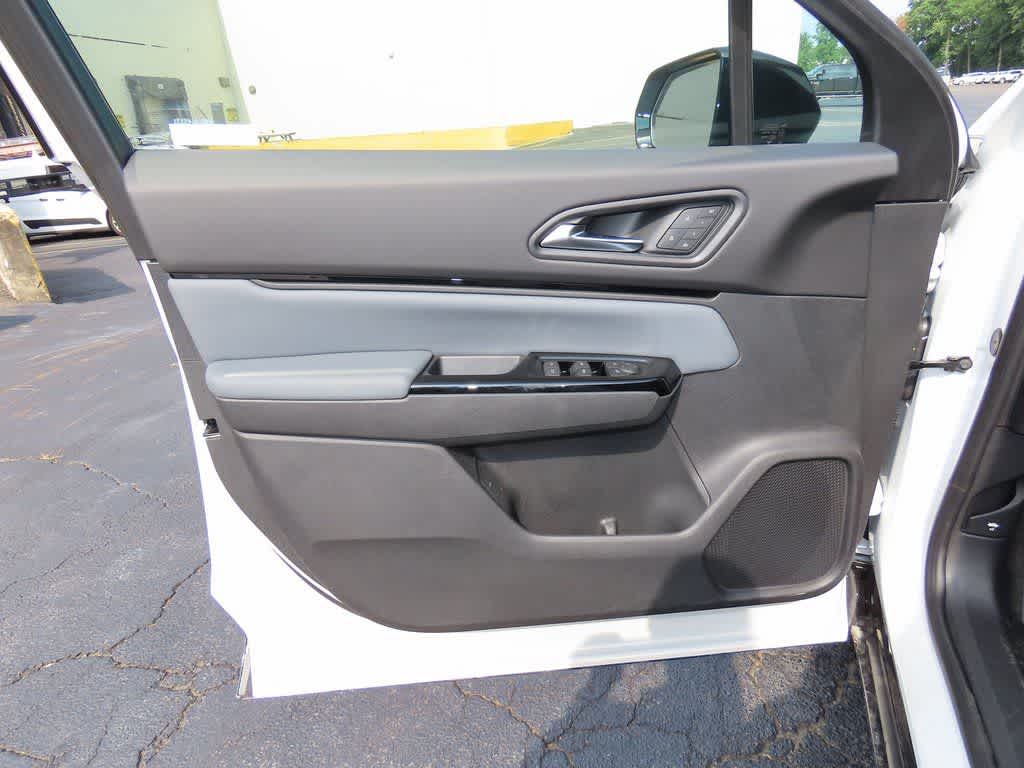 Thumbnail: 2026 Honda Prologue - 16