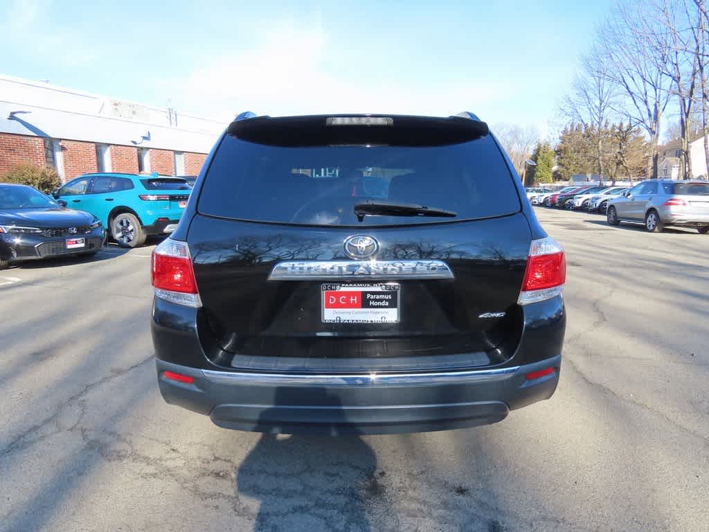 Thumbnail: 2011 Toyota Highlander - 5