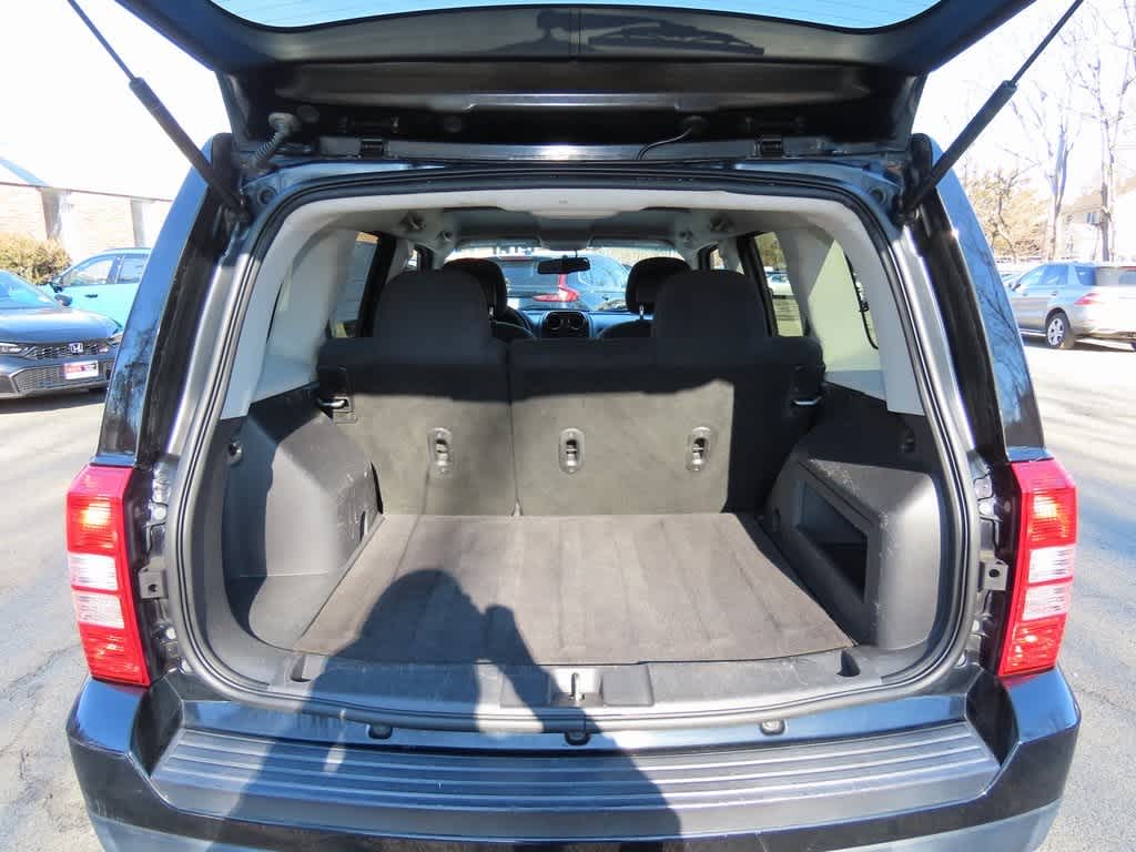 Thumbnail: 2013 Jeep Patriot - 12