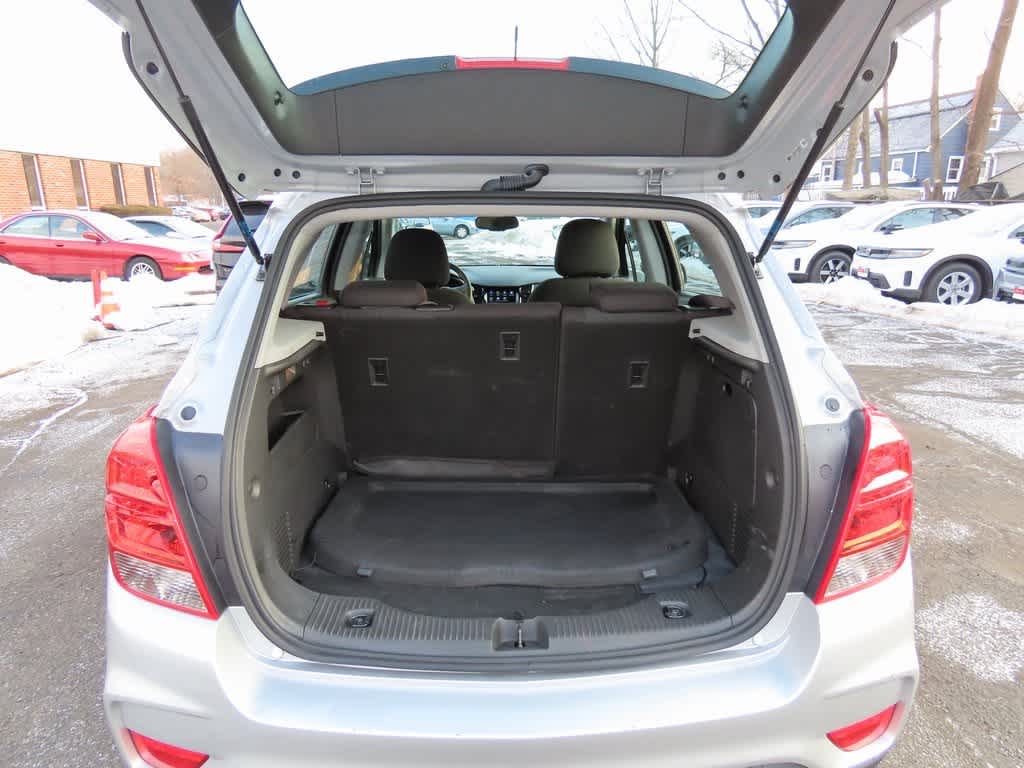 Thumbnail: 2018 Chevrolet Trax - 11