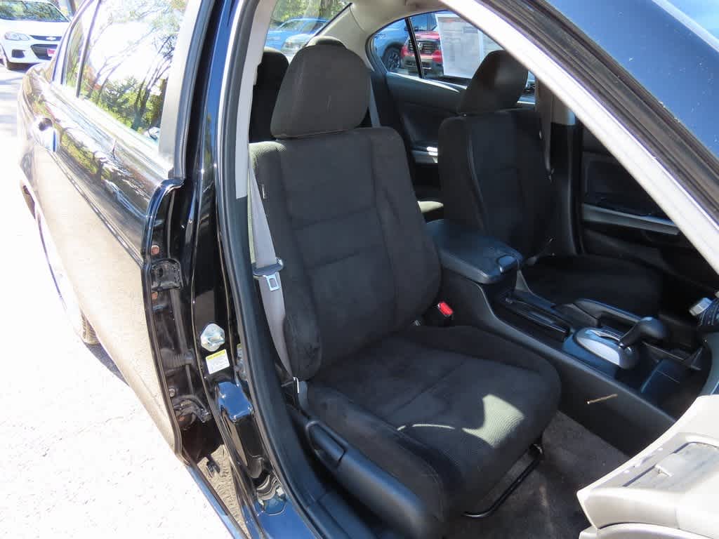Thumbnail: 2010 Honda Accord - 14