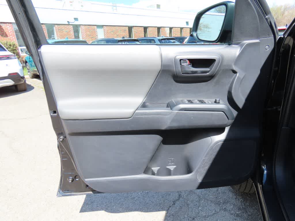 Thumbnail: 2023 Toyota Tacoma - 16