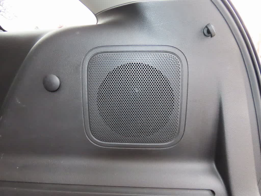 Thumbnail: 2013 Ford Edge - 12